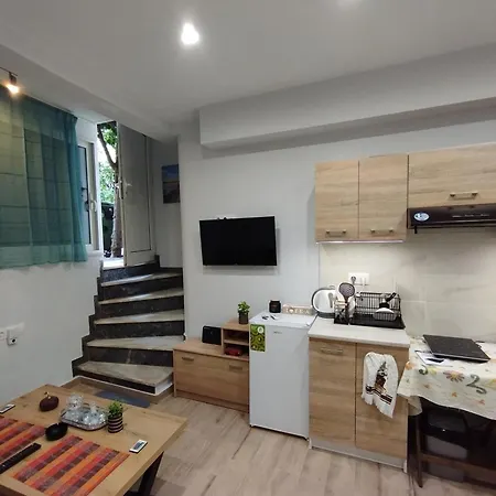 George Place Larissis Station Apartment *